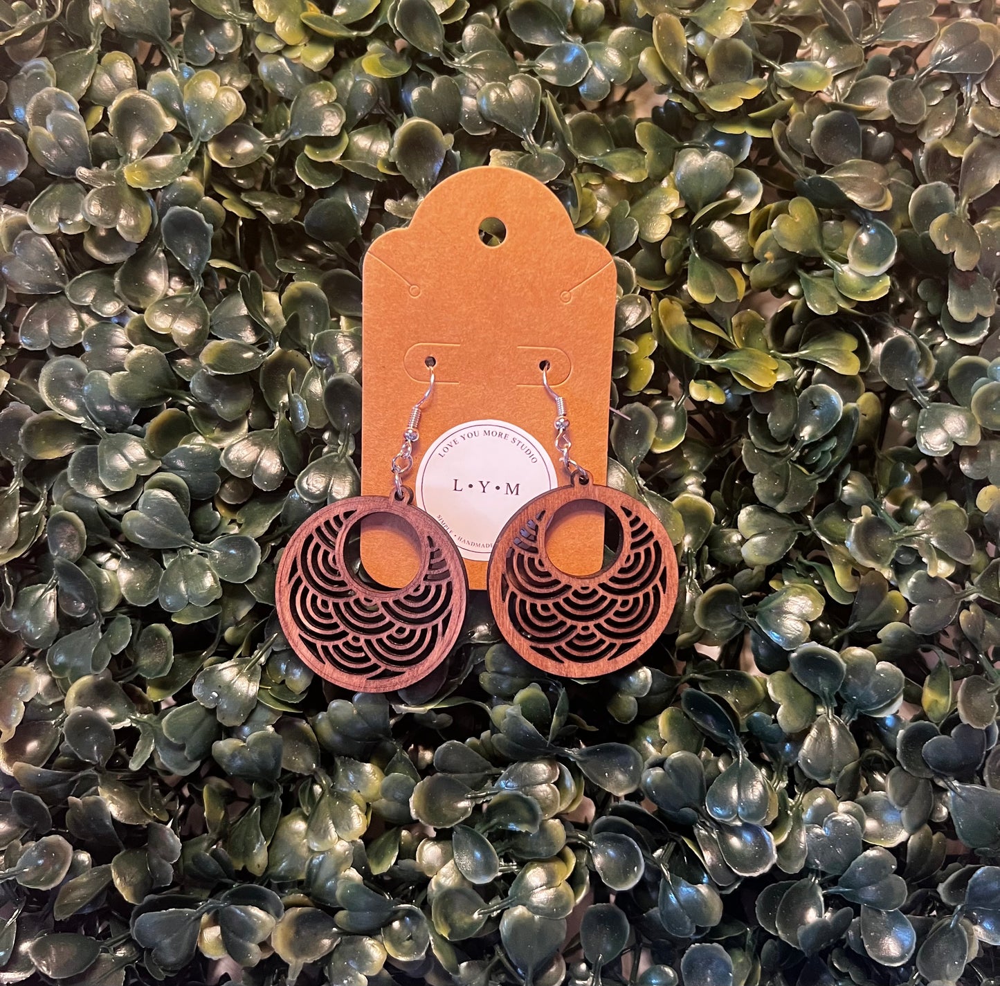 Scallop Wood Dangle Earrings